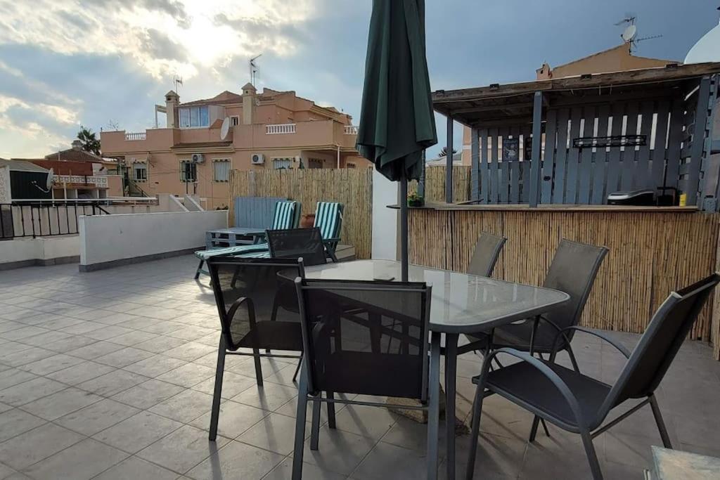 2 Bedroom House In Cabo Roig Orihuela Esterno foto
