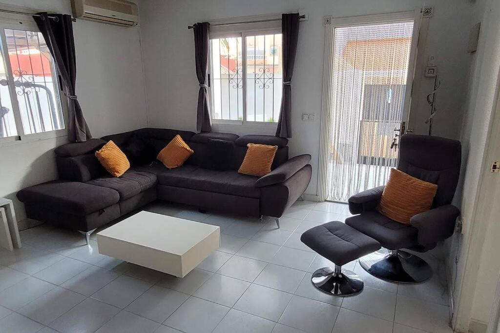 2 Bedroom House In Cabo Roig Orihuela Esterno foto